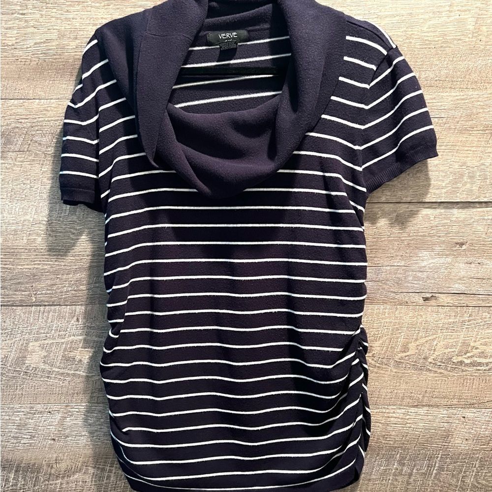 Verve Ami Women’s Top with Swoop Neck Sz XL